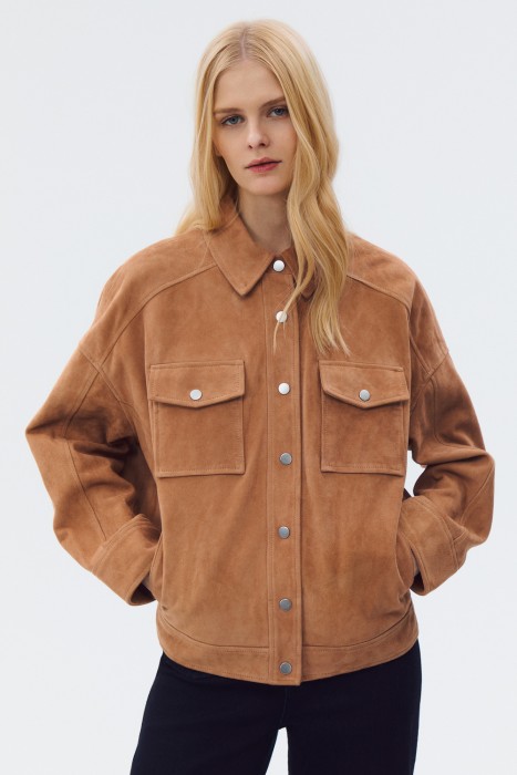 куртка из натуральной замши от бренда снежная королева вид слева