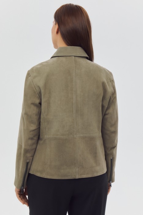 куртка из натуральной замши по цене 22840 руб вид справа