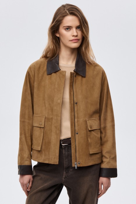 куртка из натуральной замши от бренда снежная королева вид слева