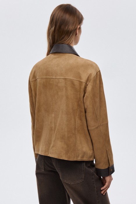 куртка из натуральной замши по цене 20150 руб вид справа