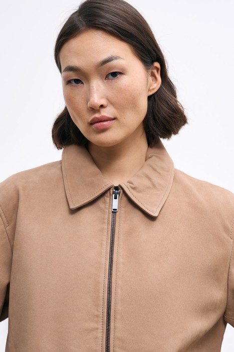 куртка из натуральной замши из россии вид сбоку