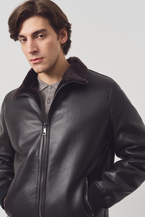 куртка из овчины из россии вид сбоку