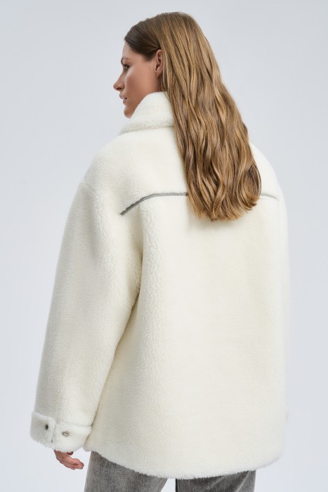 куртка из овечьей шерсти по цене 6110 руб вид справа