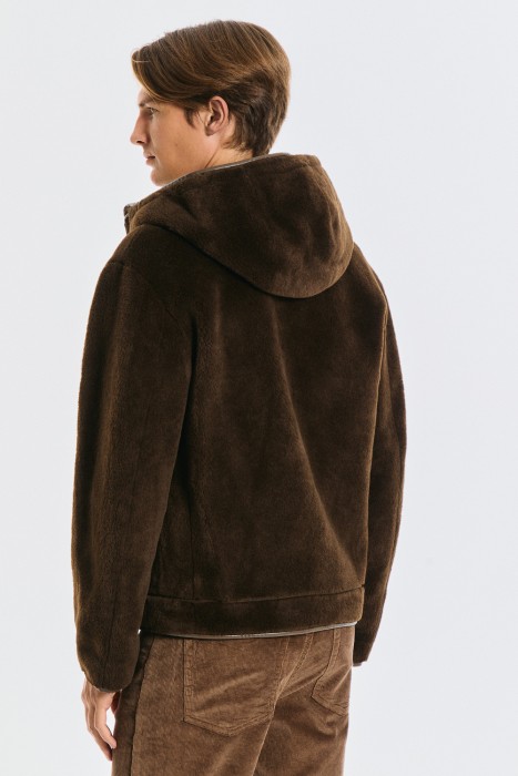 куртка из шерсти с капюшоном по цене 5700 руб вид справа