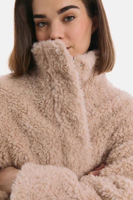 куртка из шерсти из россии вид сбоку