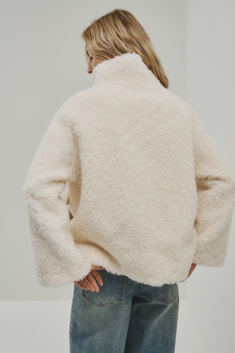 куртка из шерсти от бренда снежная королева вид слева