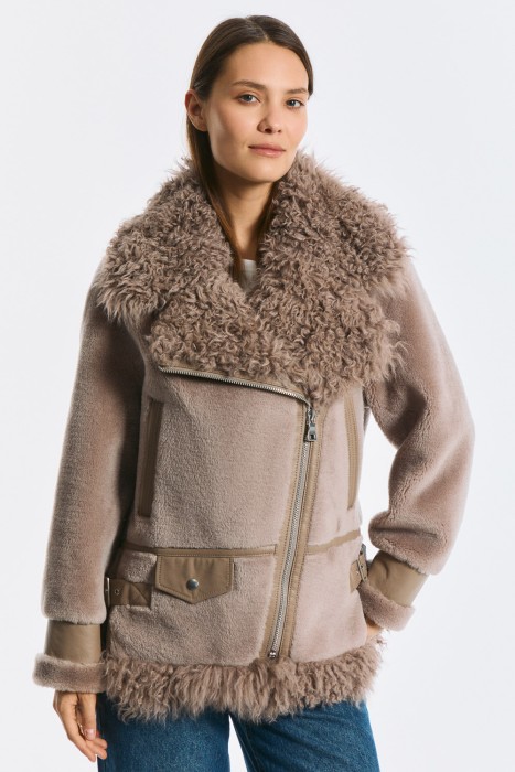 куртка из шерсти из россии вид сбоку