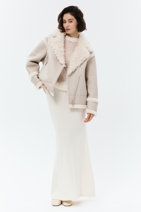 куртка из шерсти от бренда снежная королева вид слева