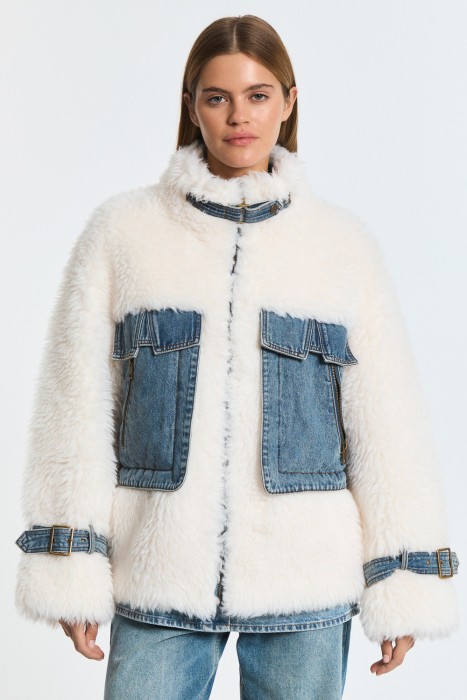 куртка из шерсти от бренда снежная королева вид слева