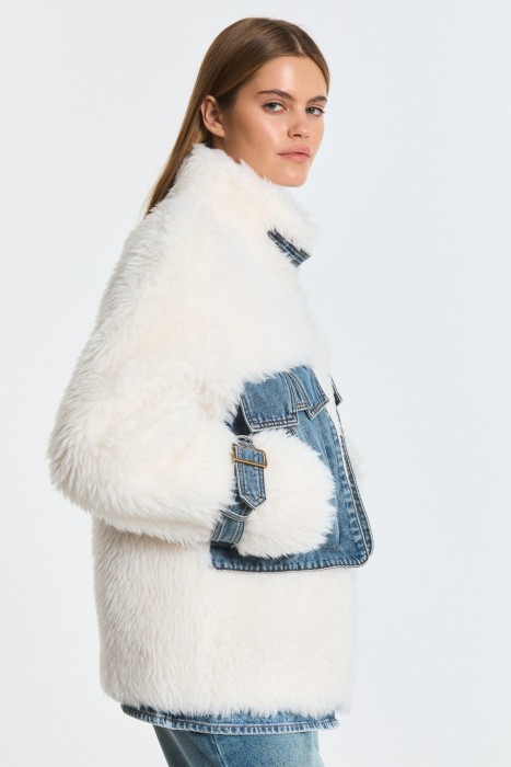 куртка из шерсти по цене 7740 руб вид справа