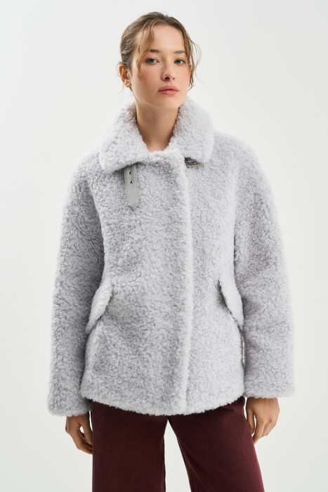 куртка из шерсти от бренда снежная королева вид слева