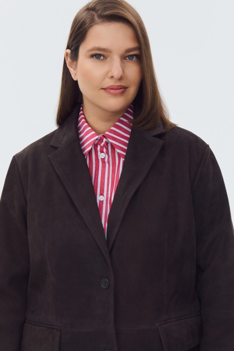 куртка-пиджак из натуральной кожи из россии вид сбоку