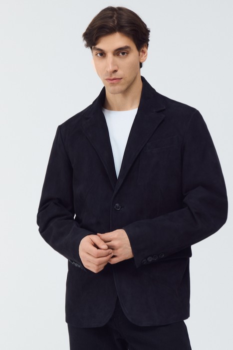 куртка-пиджак из натуральной замши от бренда снежная королева вид слева