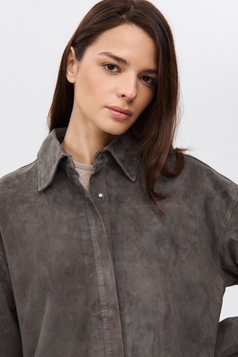 куртка-рубашка из натуральной замши из россии вид сбоку