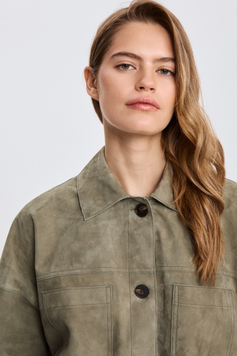 куртка-рубашка из натуральной замши из россии вид сбоку