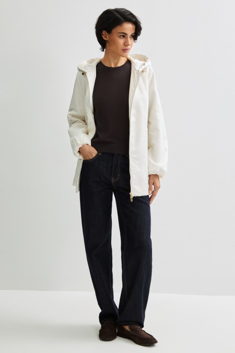 куртка с капюшоном из россии вид сбоку