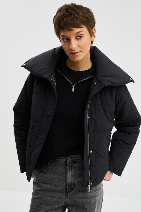 куртка с отложным воротником от бренда снежная королева вид слева