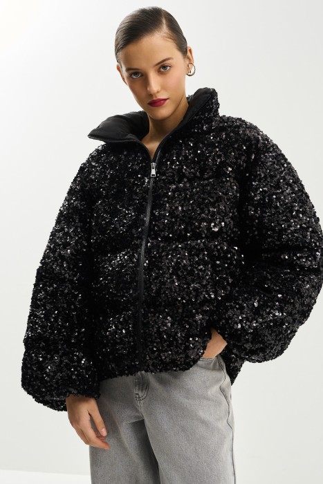 куртка с пайетками из россии вид сбоку