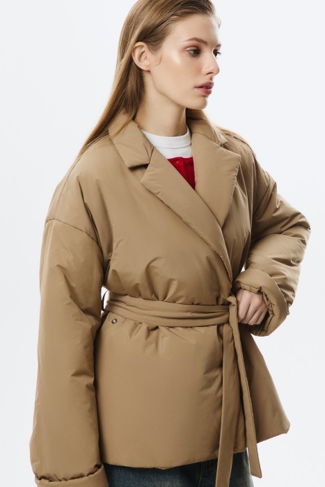 куртка с поясом от бренда снежная королева вид слева