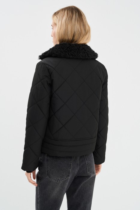 куртка с воротником букле по цене 3790 руб вид справа