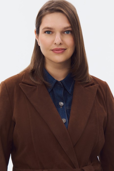 куртка-жакет из натуральной замши по цене 18800 руб вид справа