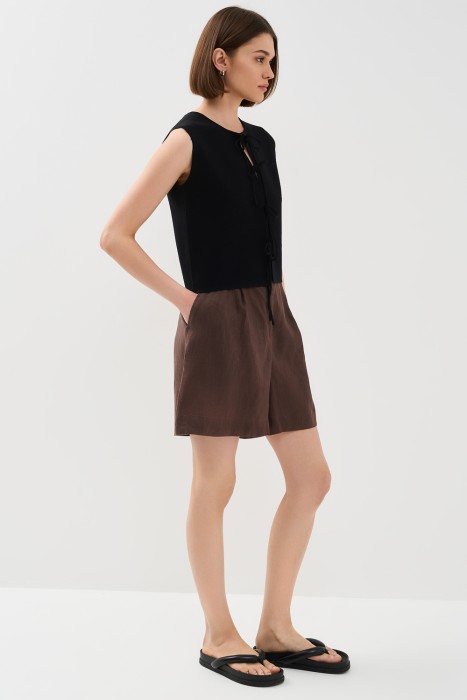 льняные шорты из россии вид сбоку