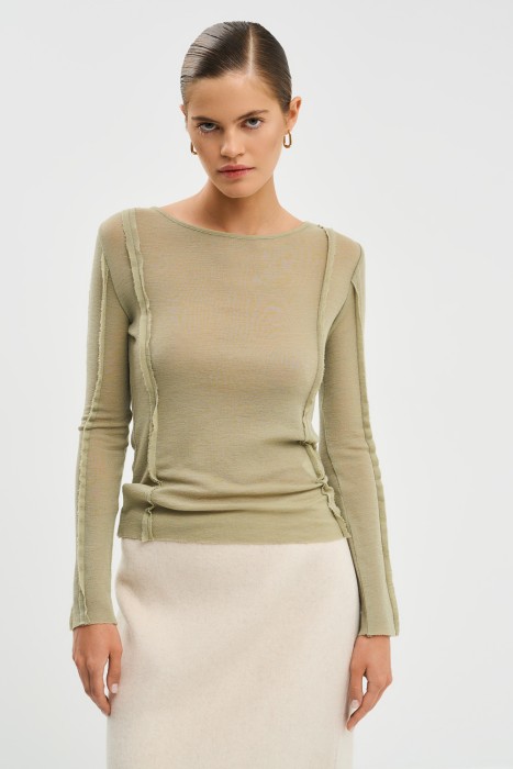 лонгслив из шерсти от бренда снежная королева вид слева