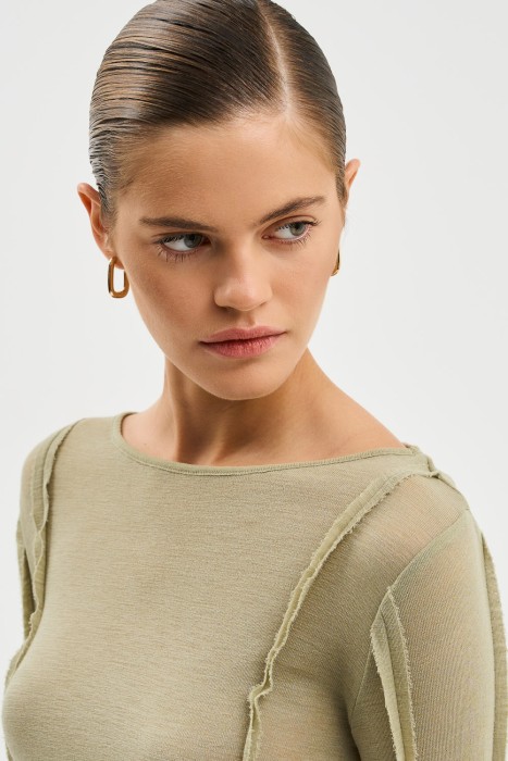 лонгслив из шерсти из россии вид сбоку