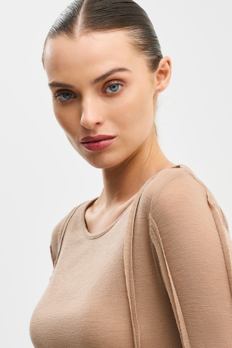 лонгслив из шерсти из россии вид сбоку