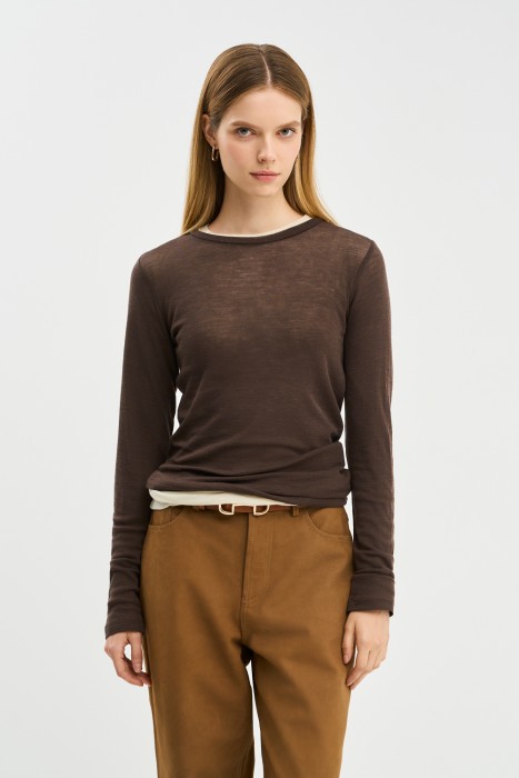 лонгслив из шерсти по цене 1360 руб вид справа