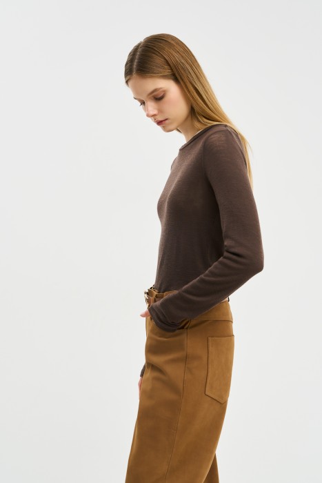 лонгслив из шерсти из россии вид сбоку