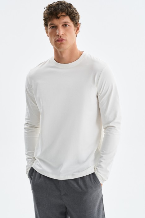 лонгслив от бренда снежная королева вид слева