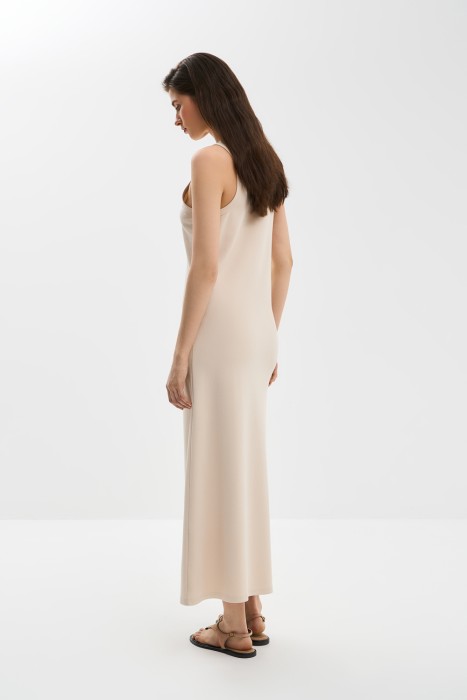 макси-платье без рукавов по цене 1620 руб вид справа