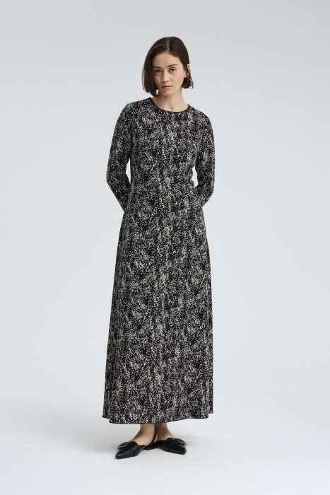 макси-платье от бренда снежная королева вид слева