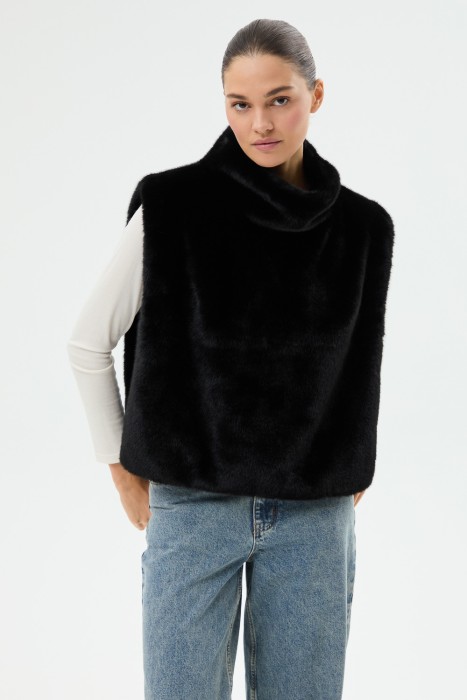 манишка из искусственного меха из россии вид сбоку