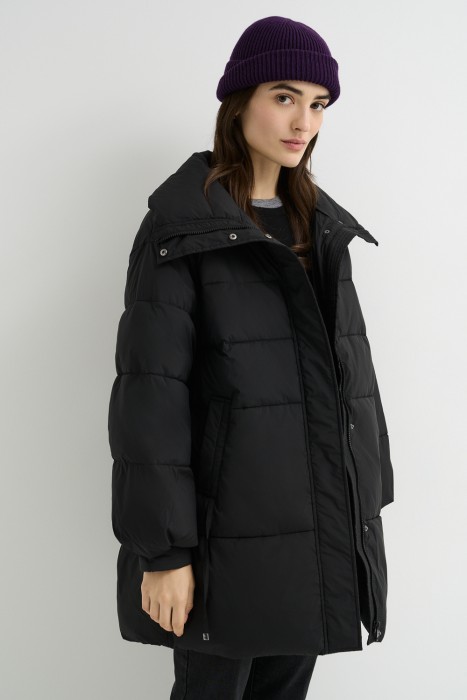 объемная зимняя куртка от бренда снежная королева вид слева