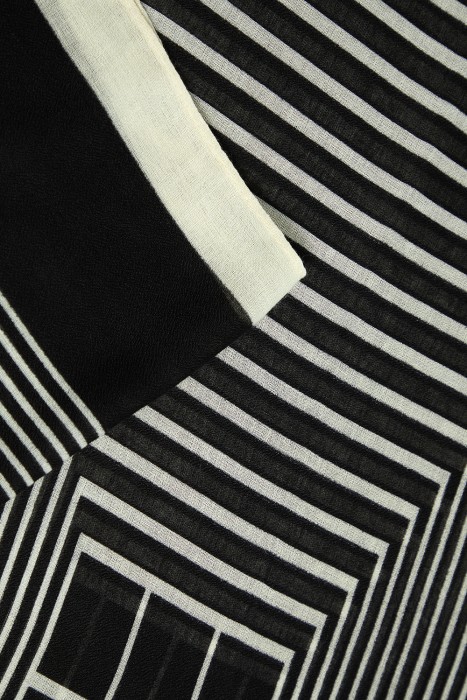 палантин в полоску от бренда снежная королева вид слева