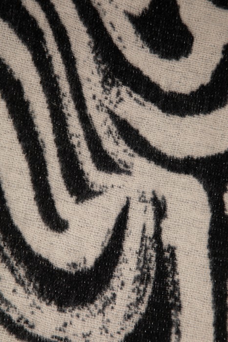 палантин от бренда снежная королева вид слева