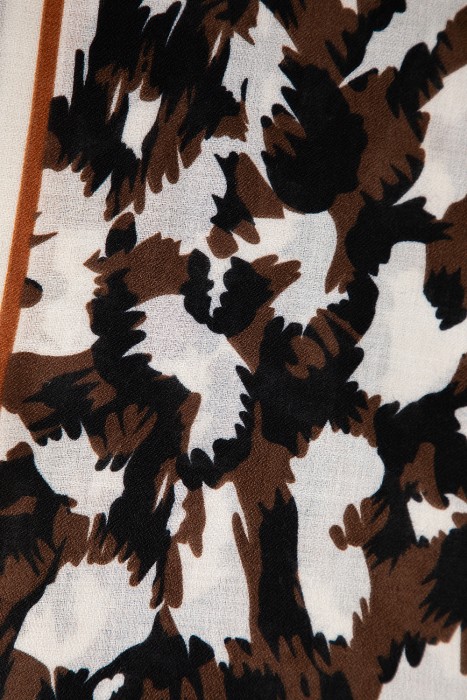 палантин от бренда снежная королева вид слева