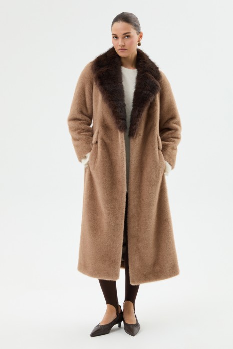 пальто из искусственного меха с поясом 791355003 фотография