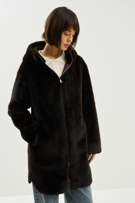 пальто из шерсти с капюшоном от бренда снежная королева вид слева