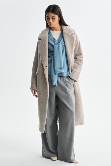 пальто из шерсти с поясом от бренда снежная королева вид слева