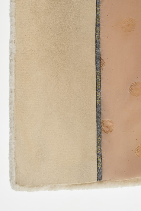 пальто из шерсти из россии вид сбоку