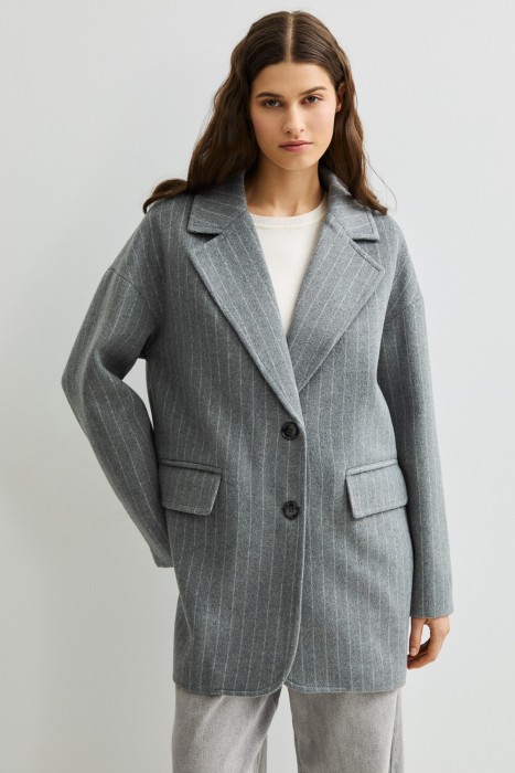 пальто-пиджак от бренда снежная королева вид слева