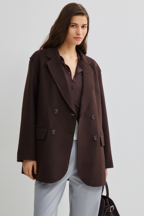 пальто-пиджак от бренда снежная королева вид слева