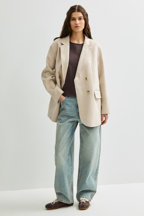 пальто-пиджак от бренда снежная королева вид слева