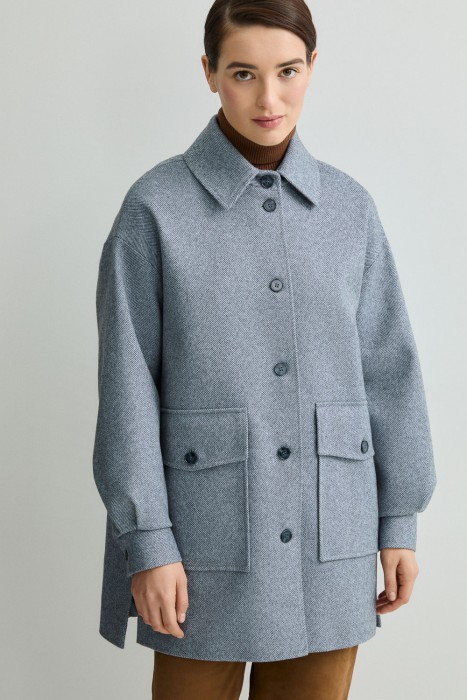 пальто-рубашка от бренда снежная королева вид слева