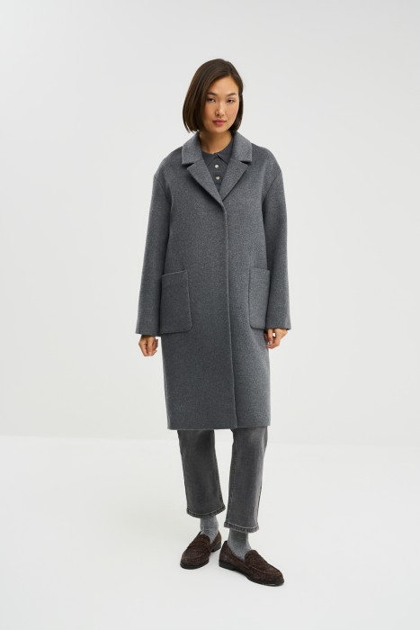 пальто с накладными карманами от бренда снежная королева вид слева