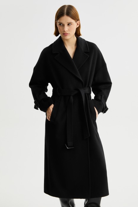 пальто с поясом от бренда снежная королева вид слева