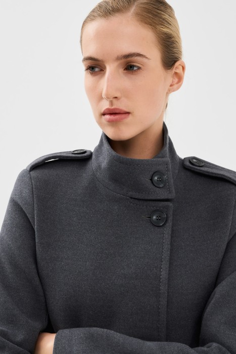 пальто с поясом от бренда снежная королева вид слева